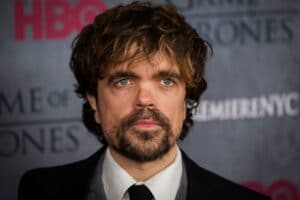 peter-dinklage-entra-para-derivado-de-jogos-vorazes