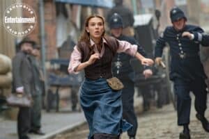 Millie Bobby Brown em Enola Holmes 2