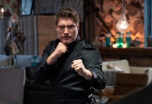 netflix-revela-primeiras-imagens-da-quinta-temporada-de-cobra-kai