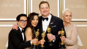 Ke Huy Quan, Michelle Yeoh, Brendan Fraser e Jamie Lee Curtis