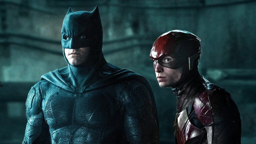 Ben Affleck e Ezra Miller em The Flash (2023).