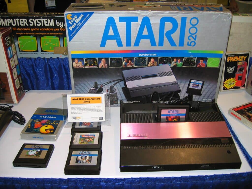 Kit de lançamento do Console Atari 5200 com caixa e cartuchos