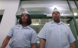 Kel Mitchell e Kenan Thompson em A Guerra do Hambúrguer 2