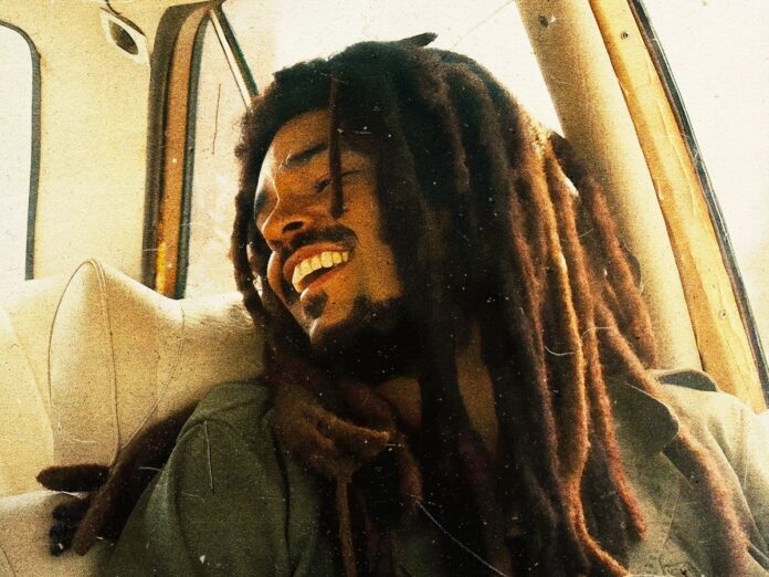 Kingsley Ben-Adir em Bob Marley: One Love