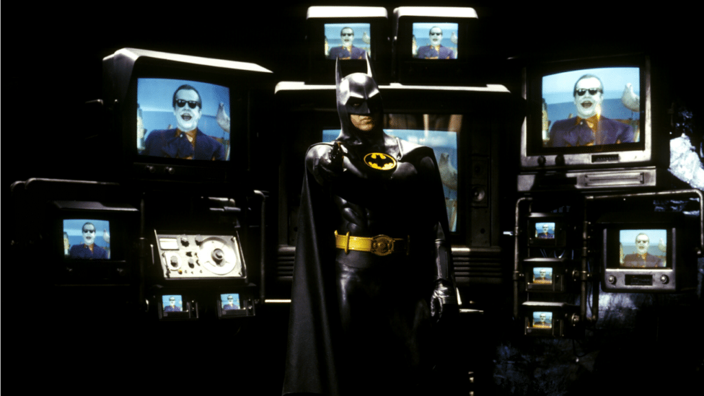 Michael Keaton em Batman (1989). Distribuição: Warner Bros. Pictures.