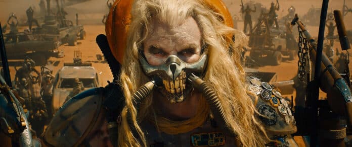 Hugh Keays-Byrne como Immortan Joe em Mad Max: Estrada da Fúria (2015)