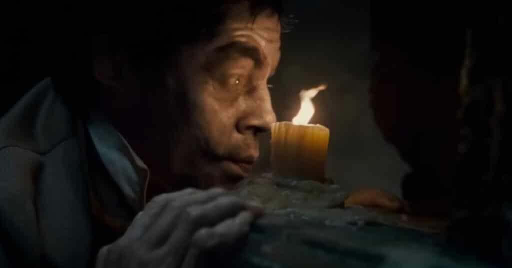 Benicio Del Toro interpretando Larry Talbot no filme "O Lobisomem" (2010)