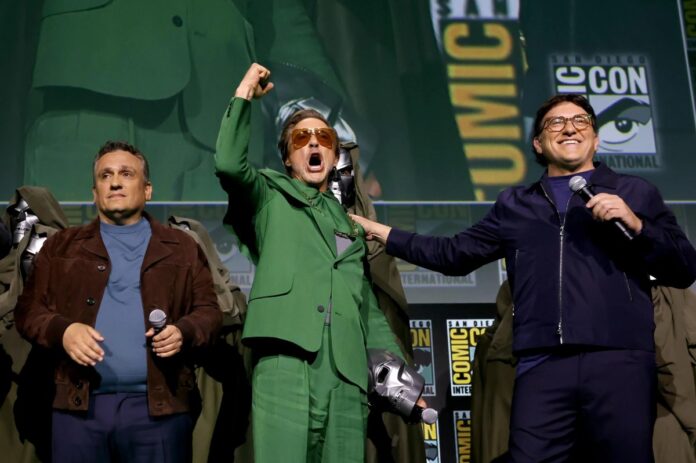 Irmãos Russo e Robert Downey Jr. na San Diego Comic Con 2024