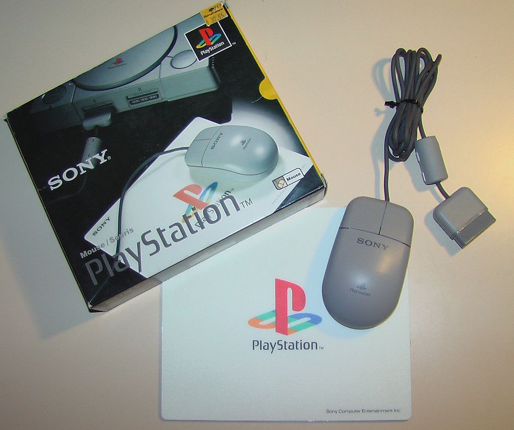 PlayStation Mouse - Imagem Tom Gaudasinski - Wikipedia