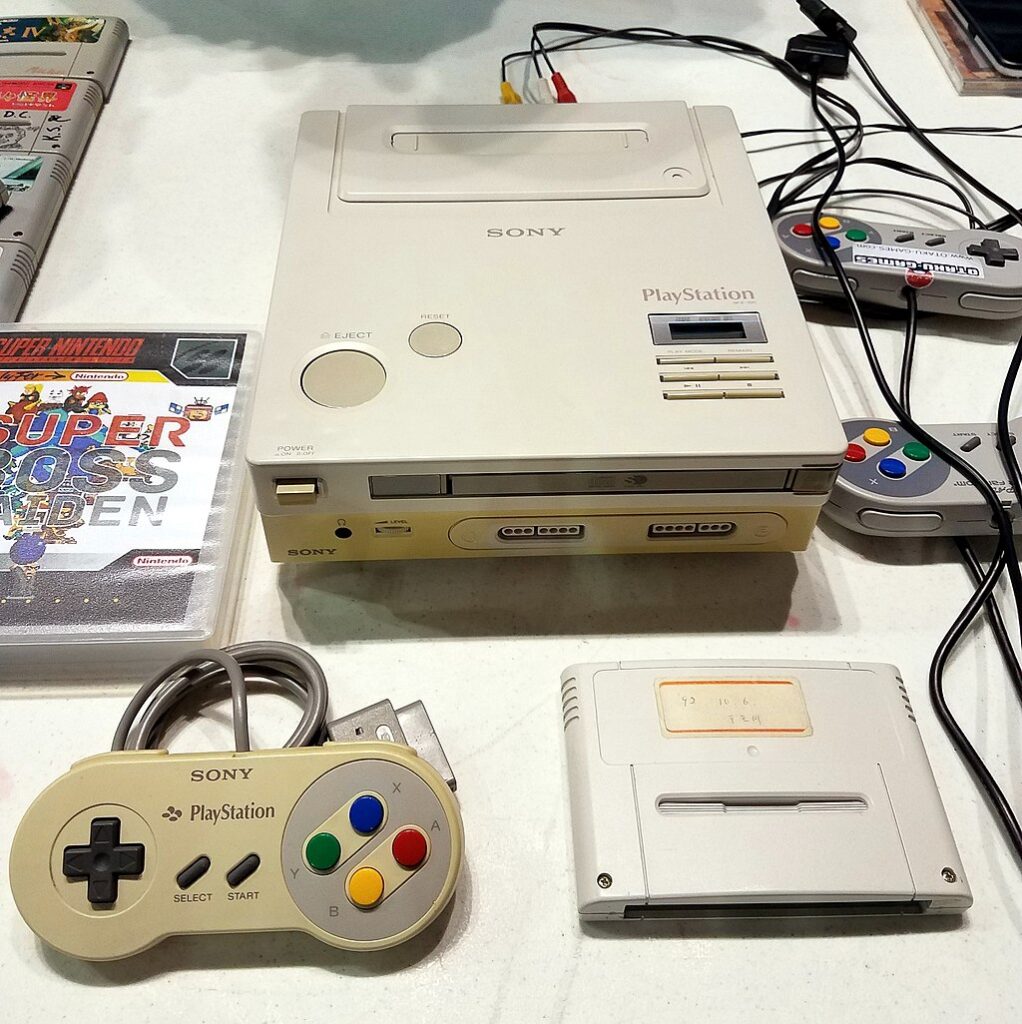 Protótipo do PlayStation baseado no SNES - Imagem Paquitogio - Wikiédia