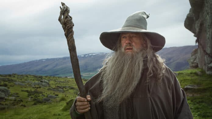 Sir Ian McKellen como Gandalf