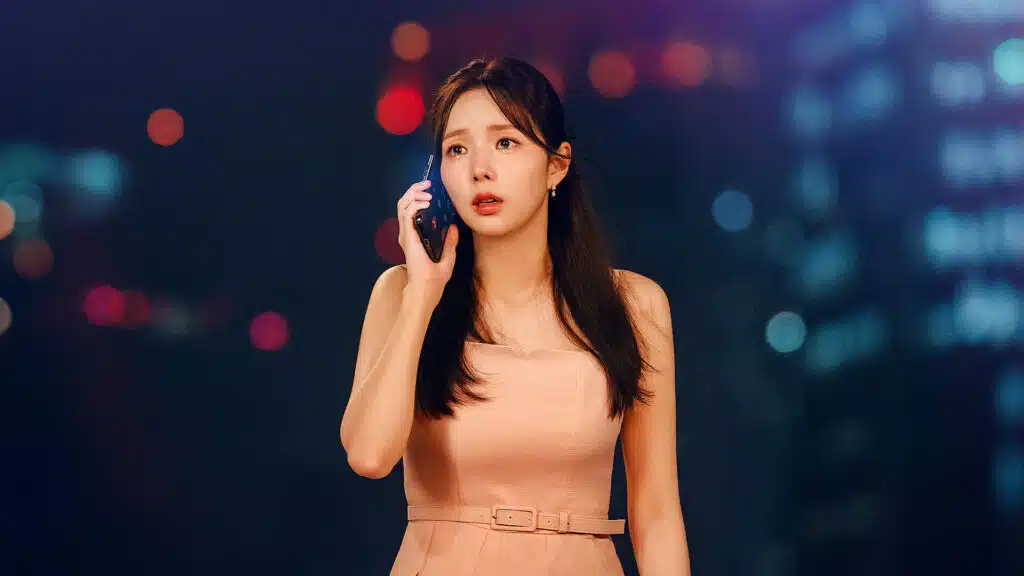 Chae Soo-bin como Hee-jo