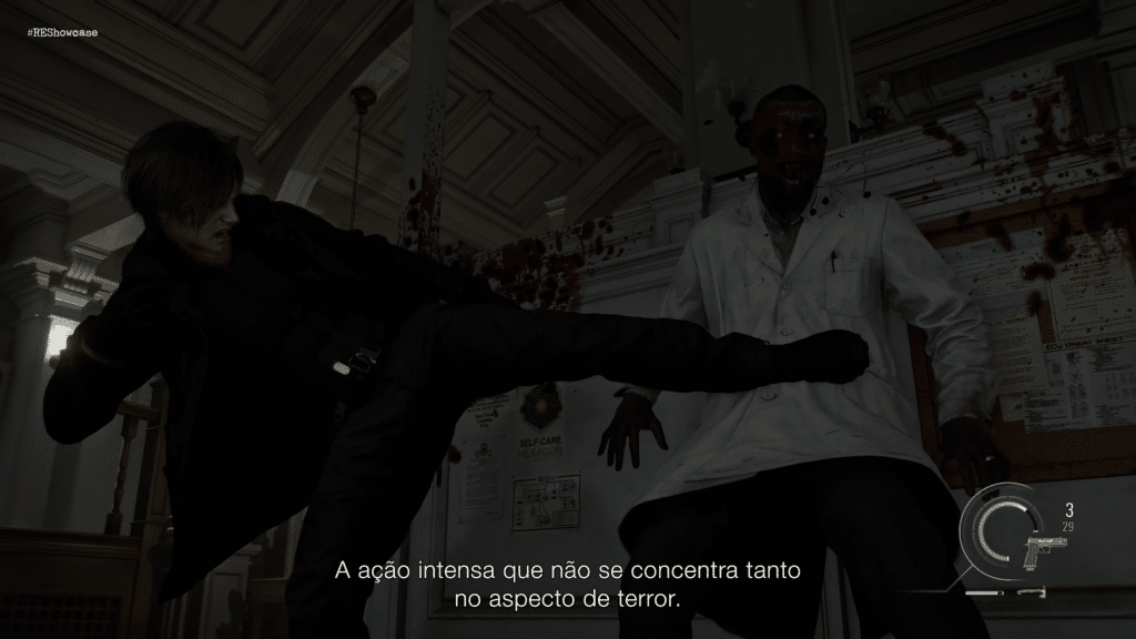 Leon chutando zumbis - Resident Evil Showcase