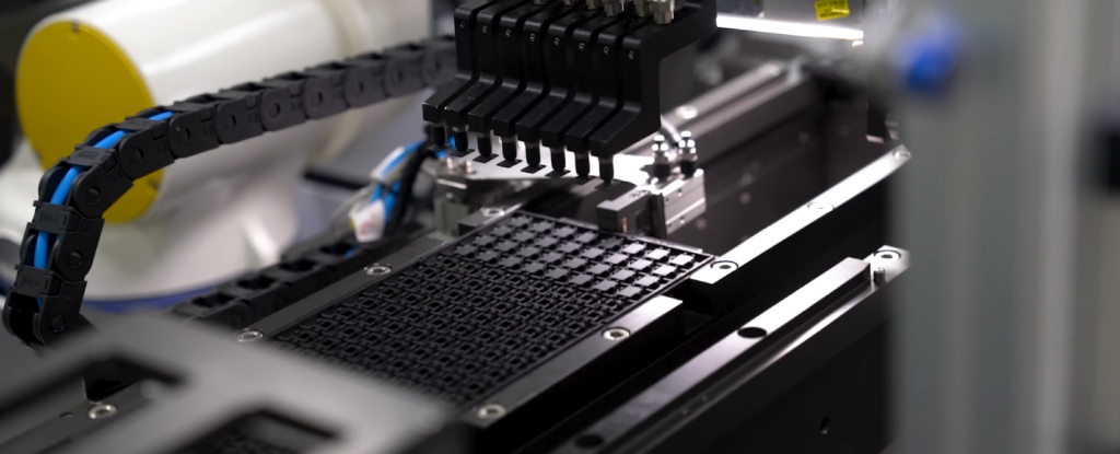 Linha de produção de memória RAM