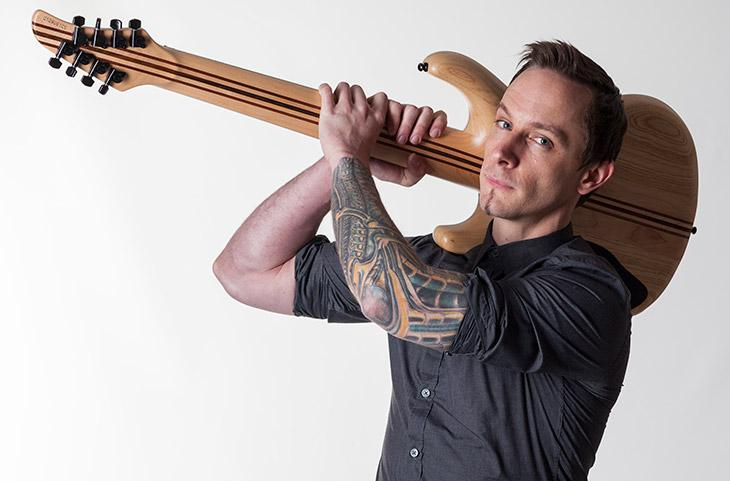 Mick Gordon - Compositor da trilha sonora de DOOM (2016) e Doom Eternal