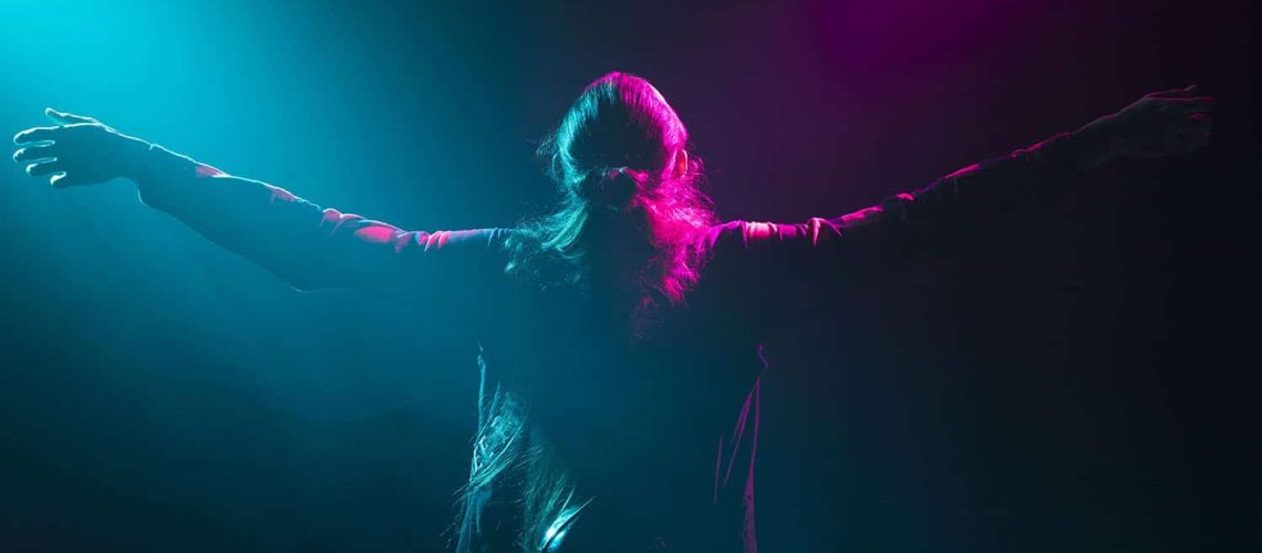 6 artistas que faleceram durante seus shows