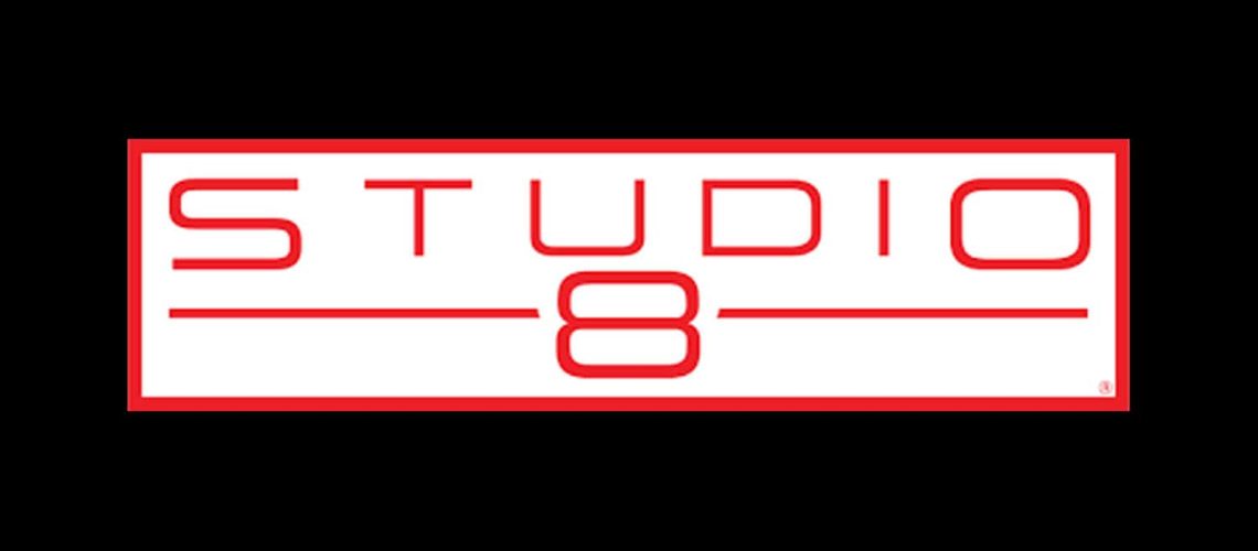 Logo Studio 8