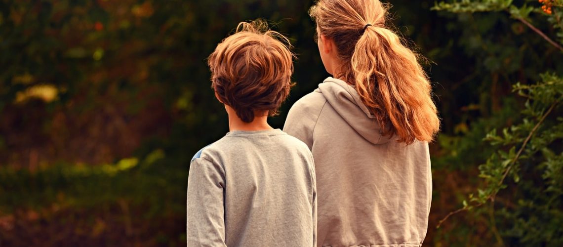 Casais de atores que interpretaram irmãos na ficção